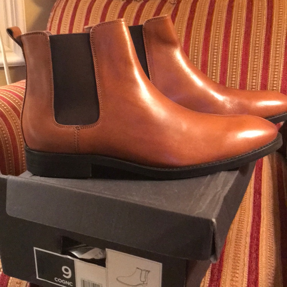 Banana Republic Men’s Louis Chelsea Boot - Unworn